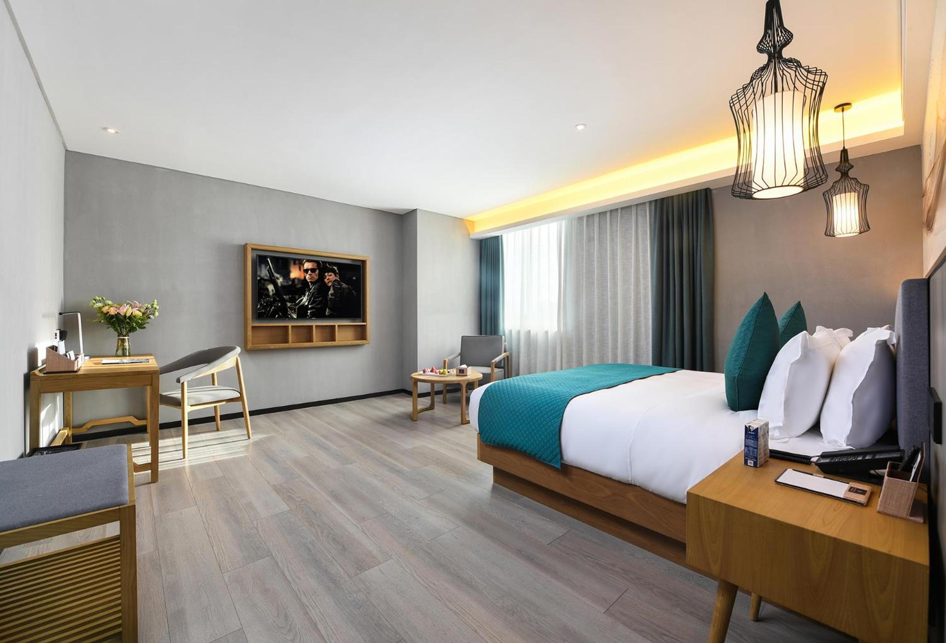 Mehood Lestie International Hotel Nancun Wanbo Metro Station Branch - Free Shuttle Bus To Canton Fair Complex During Canton Fair Period & Free Breakfast & Free Afternoon Tea & Free Midnight Snack & Free Vpn Internet Access Exterior foto